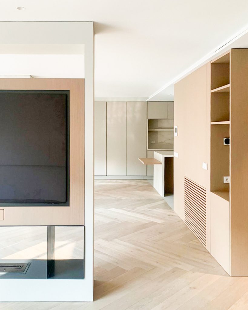 Revestimiento Calle Colón Valencia - MG Construcción